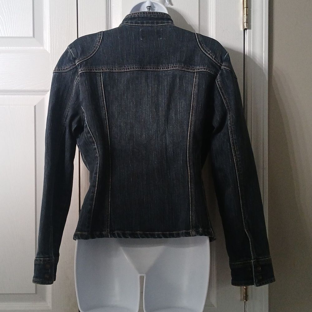 Live a Little Denim fitted jean jacket faint pinstripe look  Sz M NWOT - Picture 4 of 7